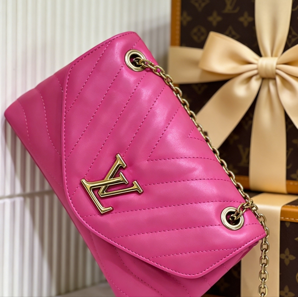 <AUTHENTIC>Louis Vuitton New Wave Chain Bag - Picture 6 of 6